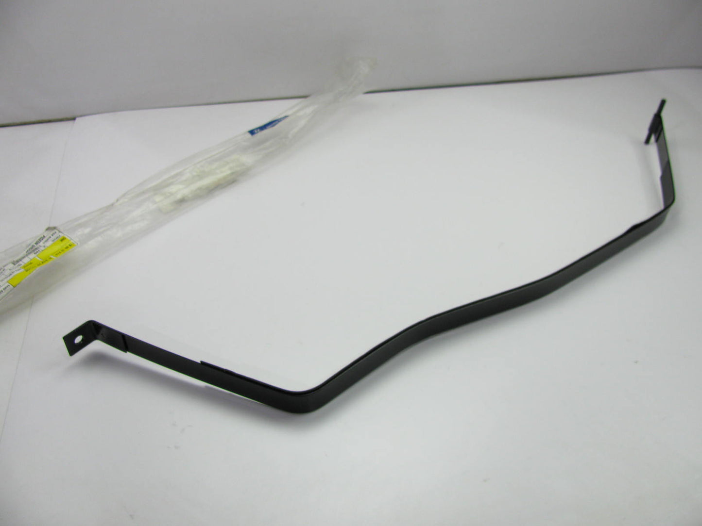 NEW 3121039100 LEFT Fuel Gas Tank Strap OEM For 2001-2005 Hyundai XG300 XG350