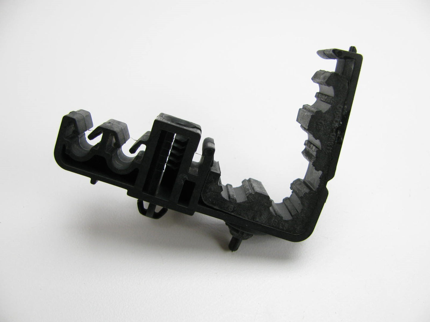 New OEM Fuel Tube Holder For 2010-2013 Hyundai Sonata 313603Q500