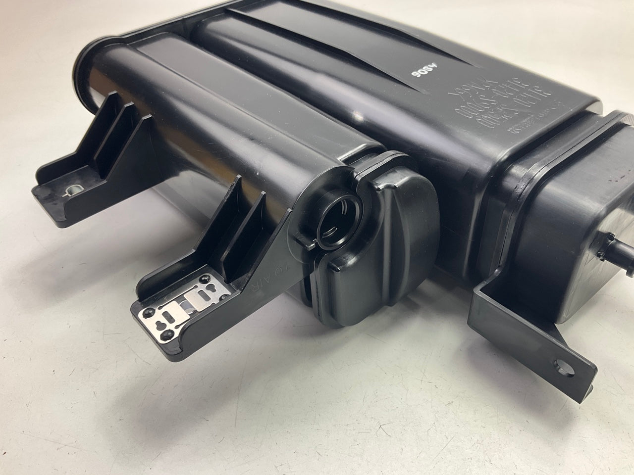 Missing Solenoid - NEW Charcoal Fuel Vapor Canister OEM For Hyundai 31420S2500