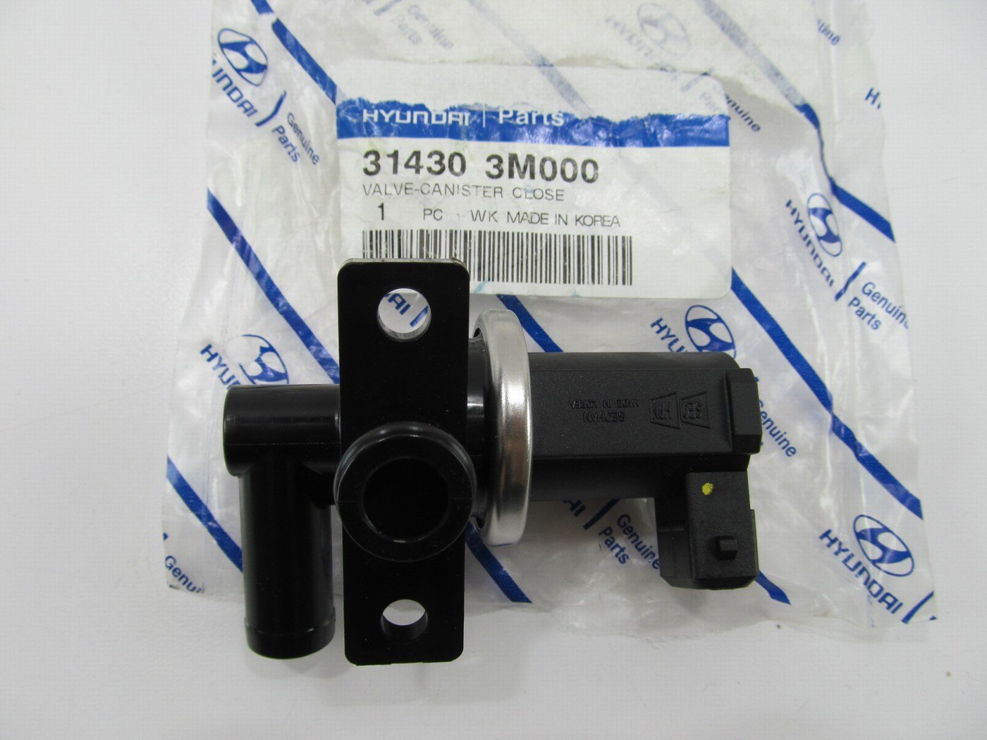 NEW GENUINE Vapor Canister Vent Purge Valve Solenoid OEM For Hyundai 314303M000