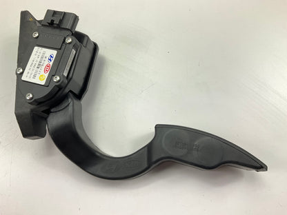 NEW Gas Throttle Pedal With Sensor OEM For 2006-2009 Hyundai Azera 327003L200-DS