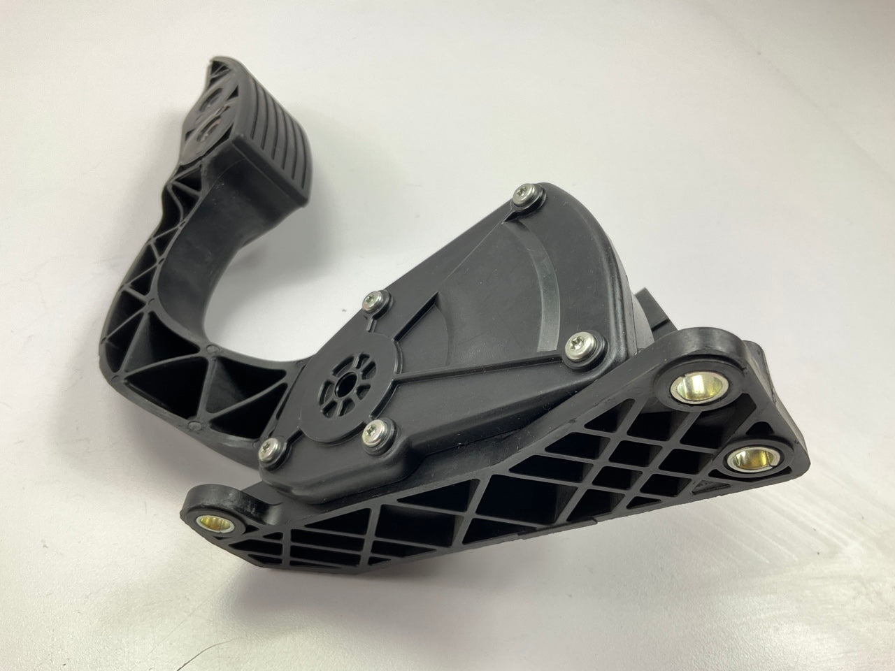 NEW Gas Throttle Pedal With Sensor OEM For 2006-2009 Hyundai Azera 327003L200-DS