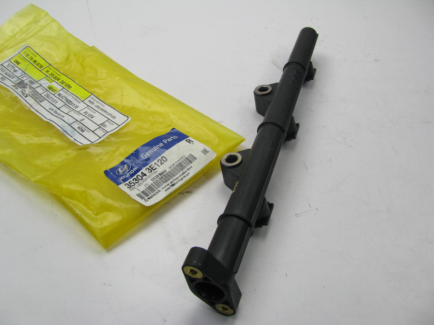 NEW Fuel Rail Delivery Pipe Tube OEM For 08-09 Santa Fe 2.7L V6 353043E120