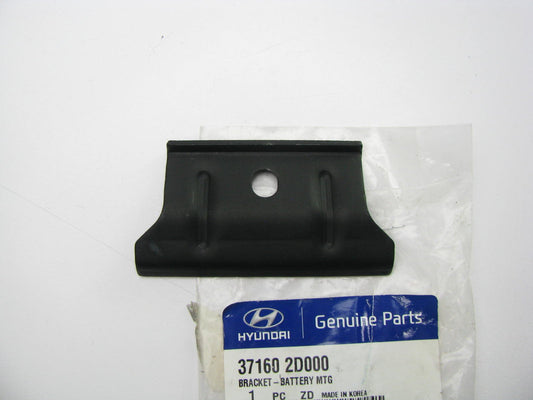 NEW GENUINE Battery Mounting Hold Down Bracket OEM For Hyundai 371602D000