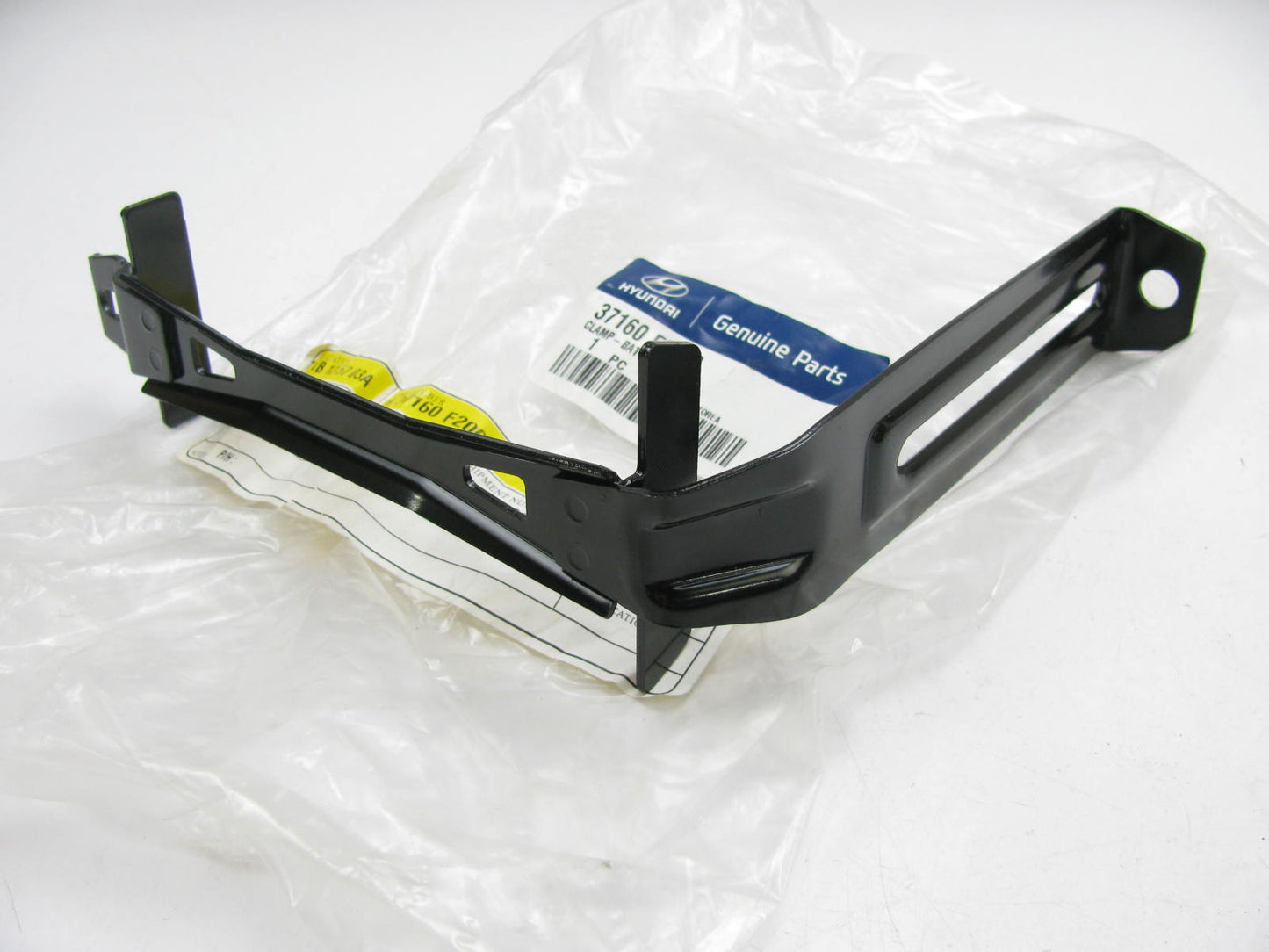 NEW Battery Hold Down Clamp OEM For 2016-2018 Hyundai Elantra 37160F2000
