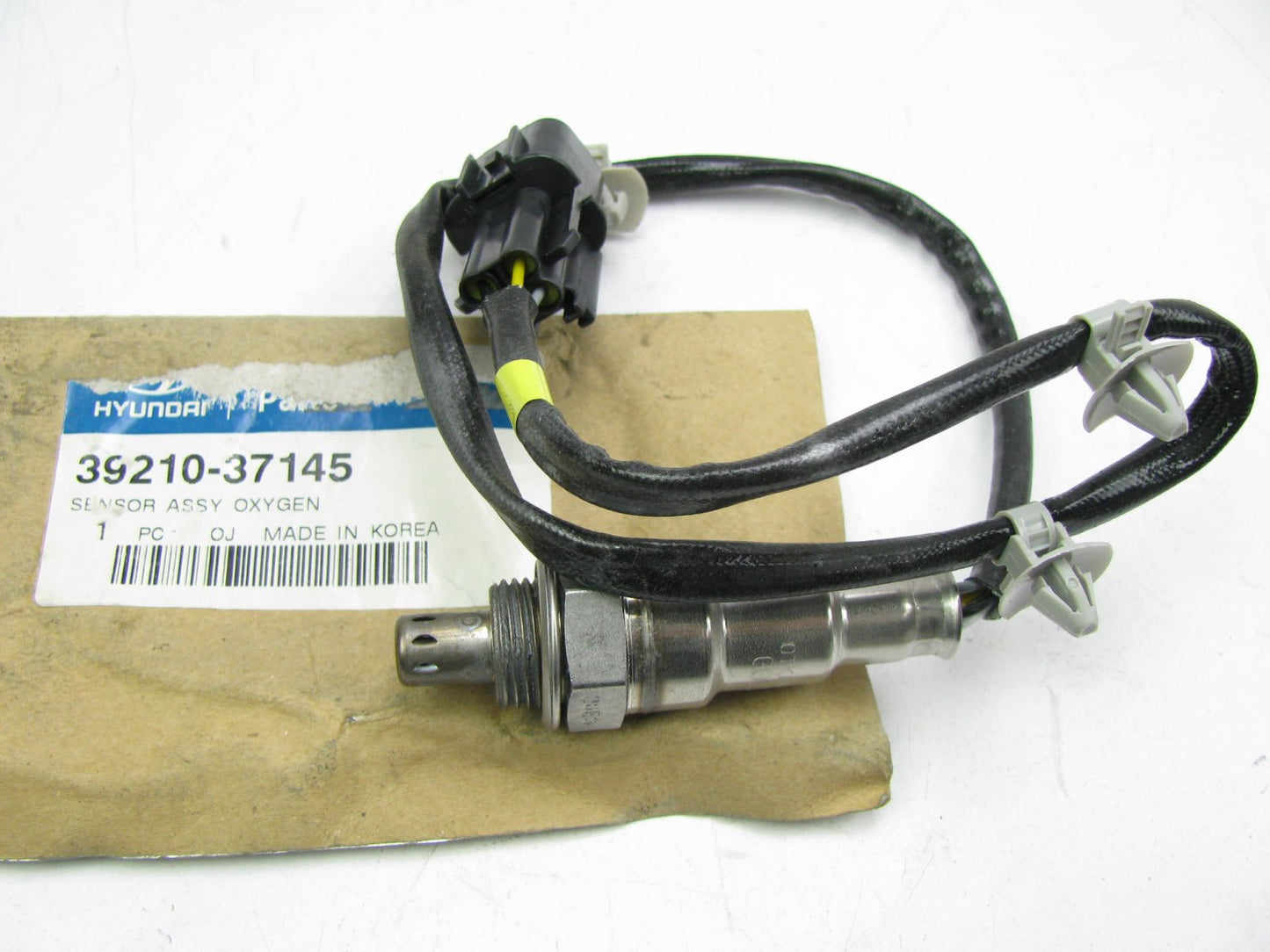 NEW GENUINE RIGHT Oxygen O2 Sensor OEM For 99-02 Sonata 02 Santa Fe 3921037145