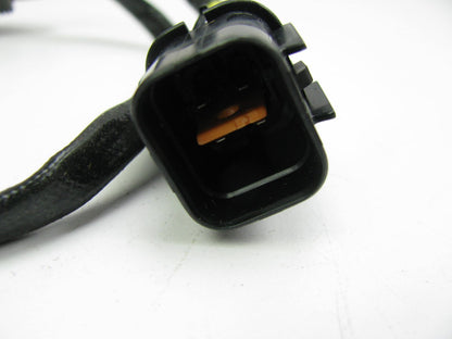 NEW GENUINE RIGHT Oxygen O2 Sensor OEM For 99-02 Sonata 02 Santa Fe 3921037145