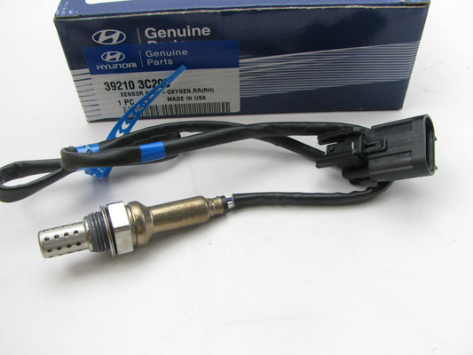 NEW GENUINE Rear Right Oxygen O2 Sensor OEM For Hyundai 392103C200