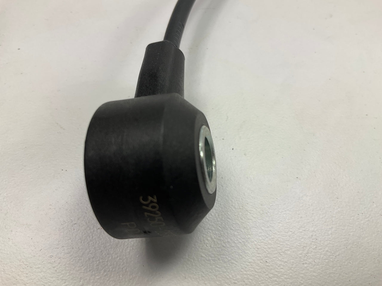 NEW GENUINE Ignition Knock Detonation Sensor OEM For Hyundai 3925025300