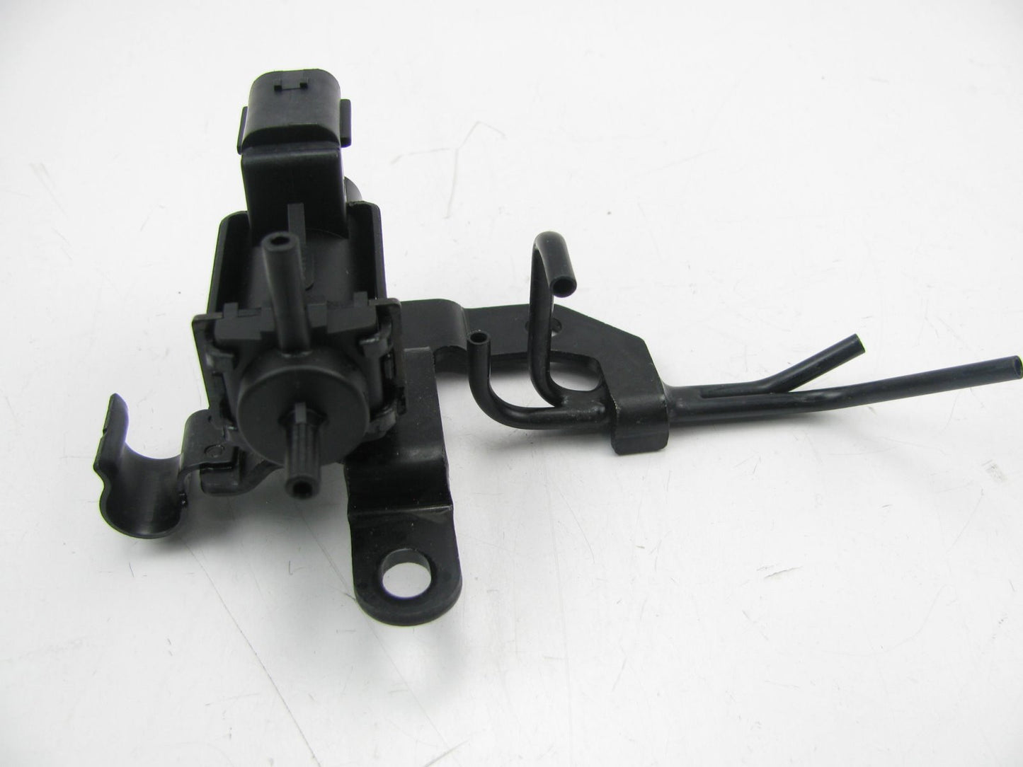 NEW Variable Induction Control VIC Vacuum Solenoid OEM For 09-12 Genesis 4.6L V8