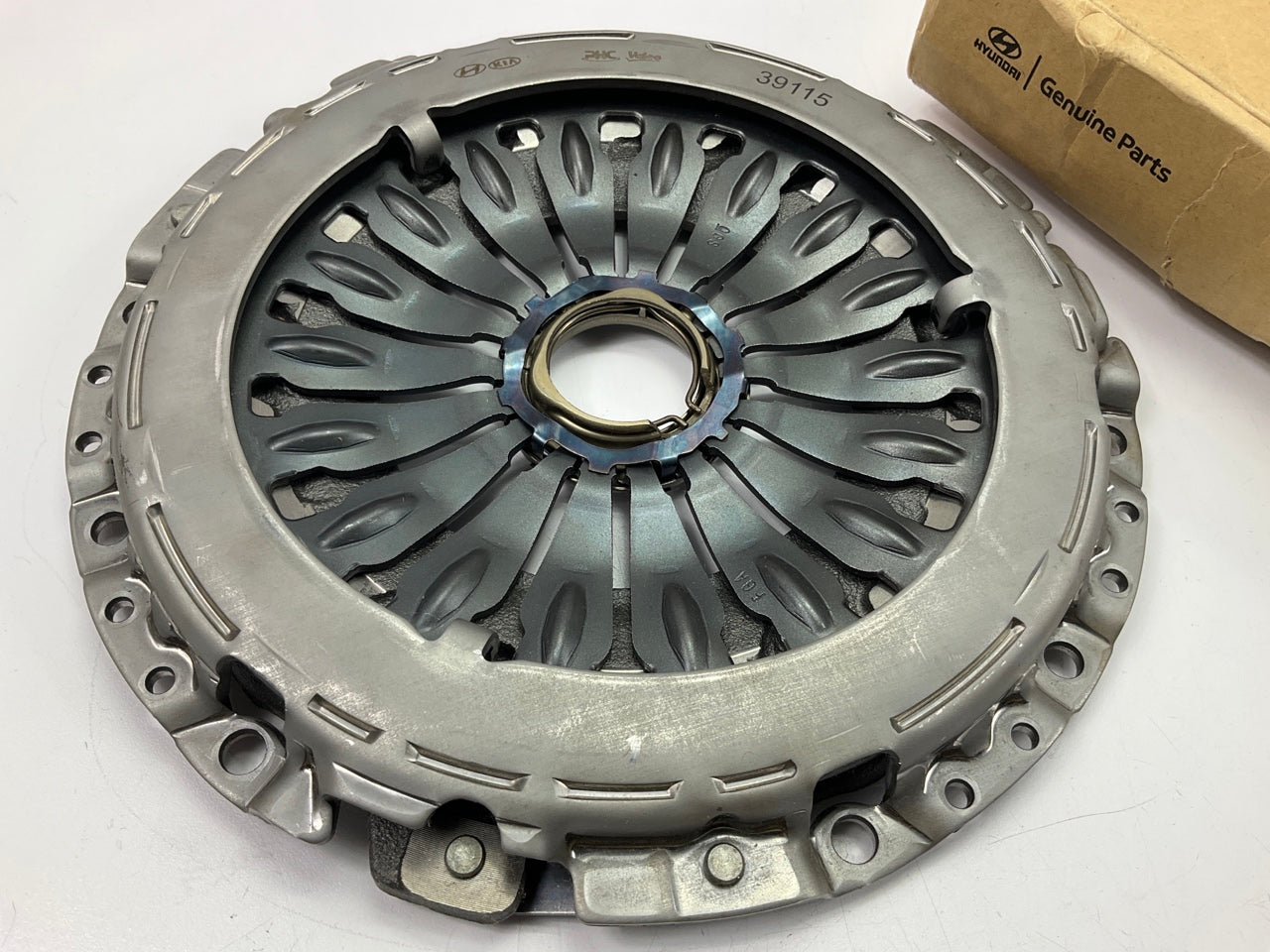 NEW - OEM 4130039115 Clutch Pressure Plate For Hyundai