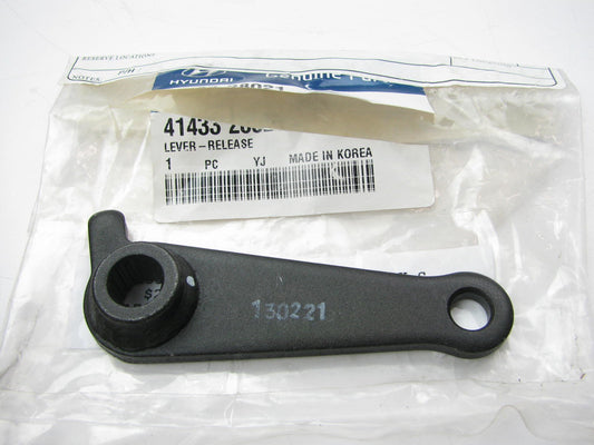 NEW - OEM 4143328021 Manual Trans Clutch Release Fork Shaft Lever For Hyundai