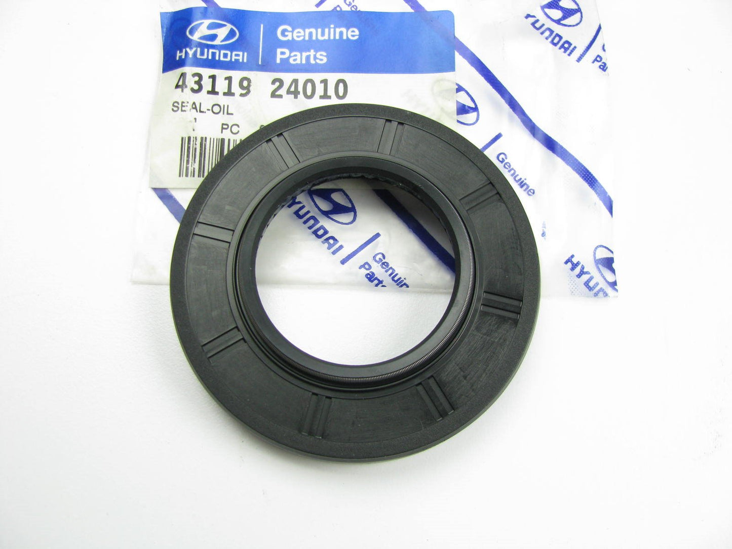 New OEM Automatic Trans Axle Output Shaft Seal For 07-12 Veracruz 4311924010