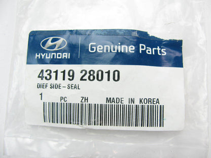 New OEM Manual Transmission Axle Seal For 05-11 Accent, 05-09 Spectra 4311928010