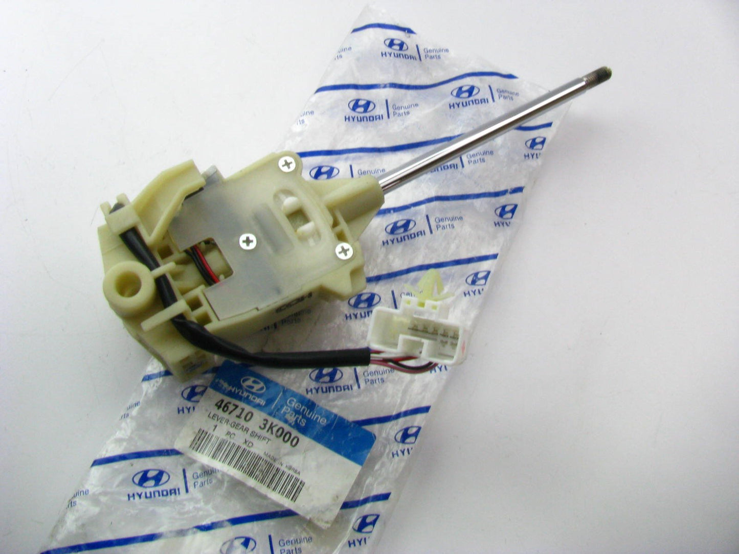 New Genuine 4-Speed Automatic Transmission Gear Shift Lever OEM For 05-08 Sonata