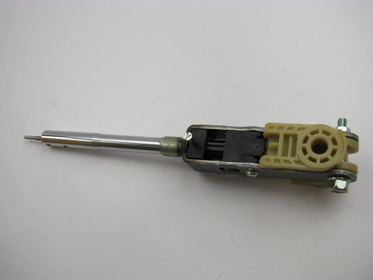 NEW - OEM 467104D000 Auto Trans Gear Shift Lever For 2007-08 Hyundai Entourage