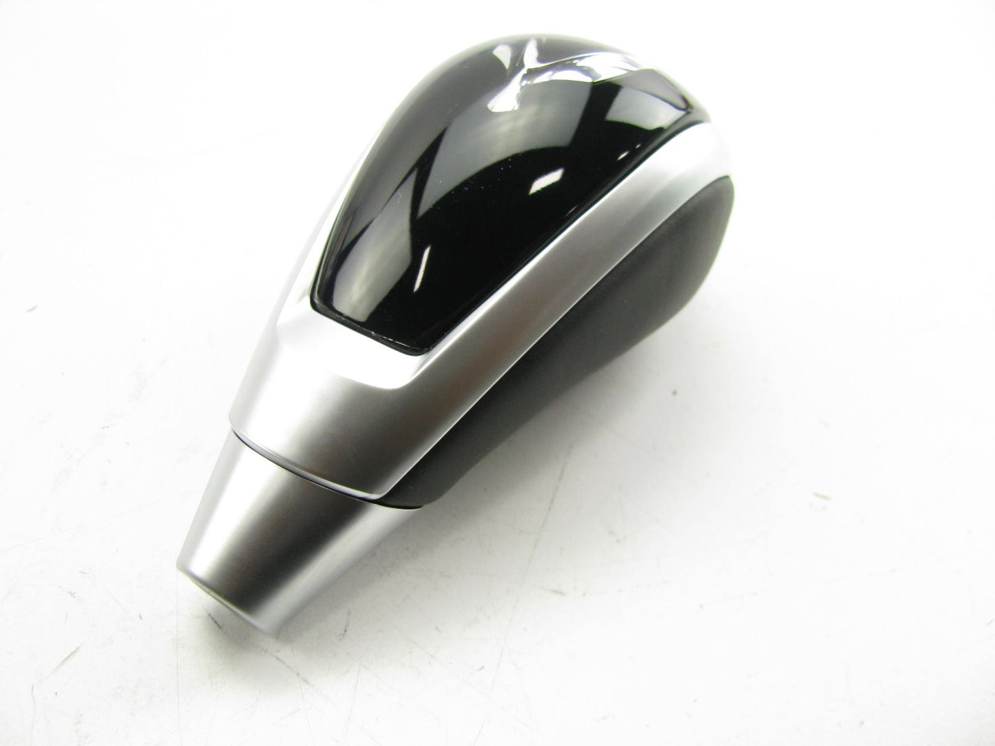NEW - OEM Automatic Transmission Gear Shift Knob For 10-13 Equus 467203N000HZ