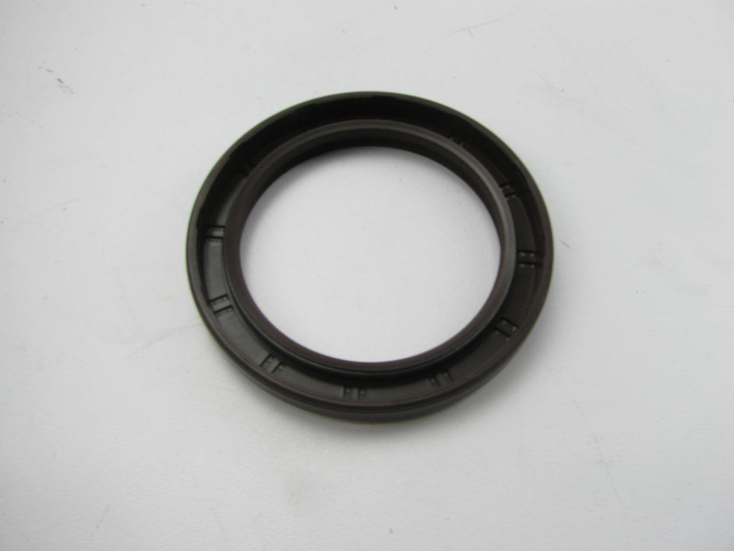 NEW - OEM Output Shaft Seal For Hyundai Transfer 4WD 4735039300