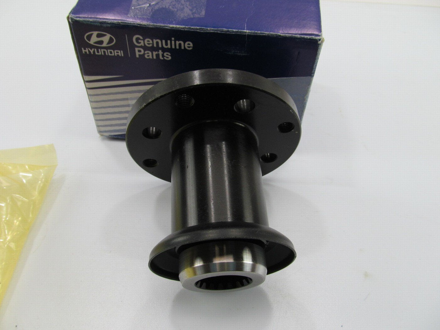 NEW - OEM 4738939310 Rear Transfer Flange For 06-12 Hyundai Santa Fe & Veracruz