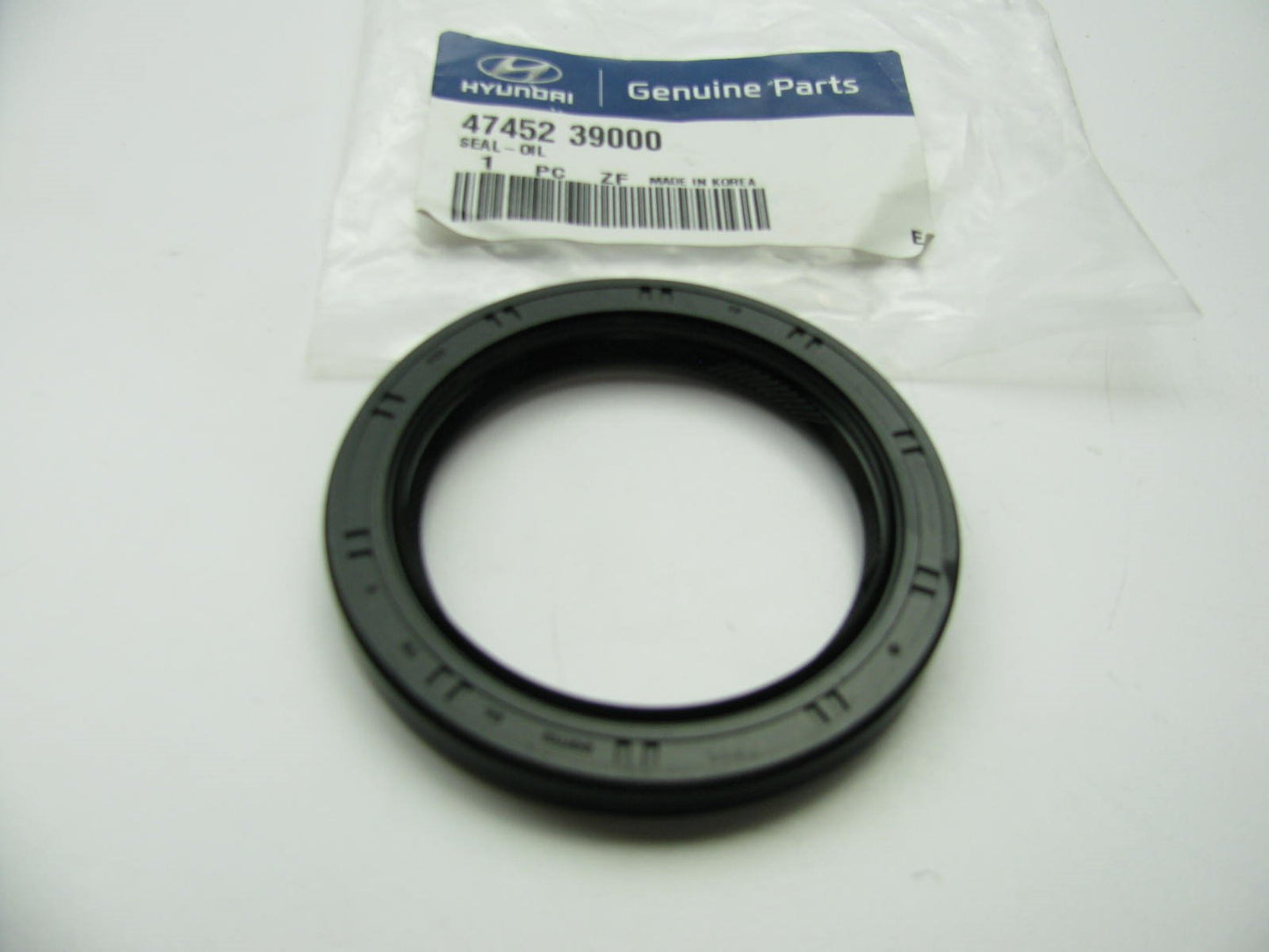 NEW GENUINE OEM AWD Input Shaft Seal Front For Transfer Case 4745239000