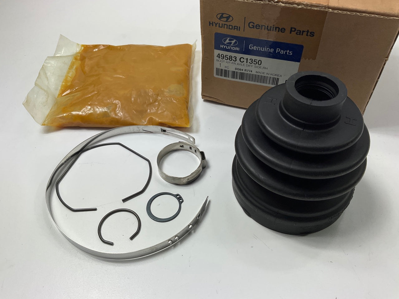 Front Right CV Axle, Diff Side Inner Rubber Boot Kit OEM For Hyundai 49583C1350
