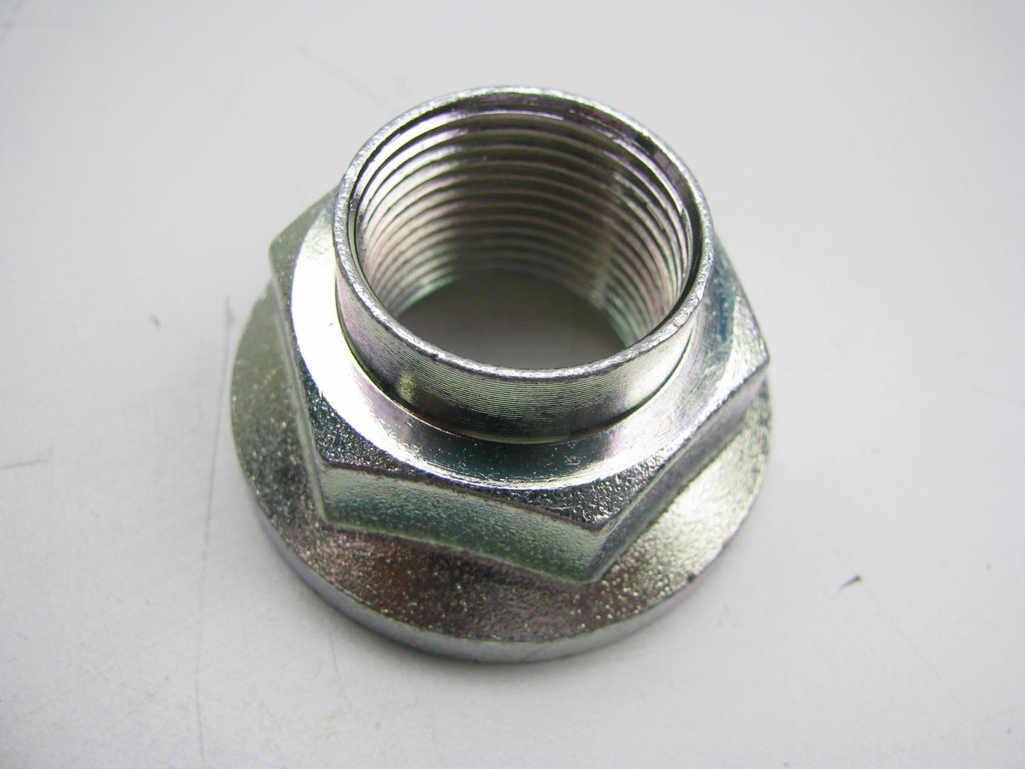 NEW - OEM 5274537000 Front Wheel Hub Lock Nut For Hyundai