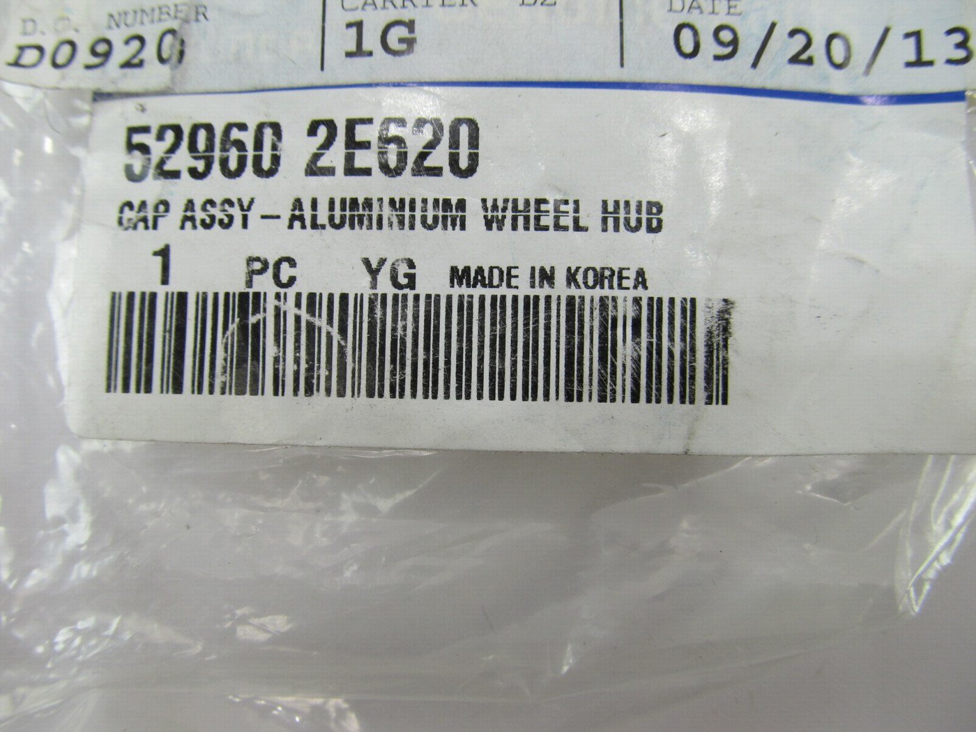 (1) NEW Genuine 529602E620 Wheel Center Cap OEM For 2005-09 Hyundai Tucson