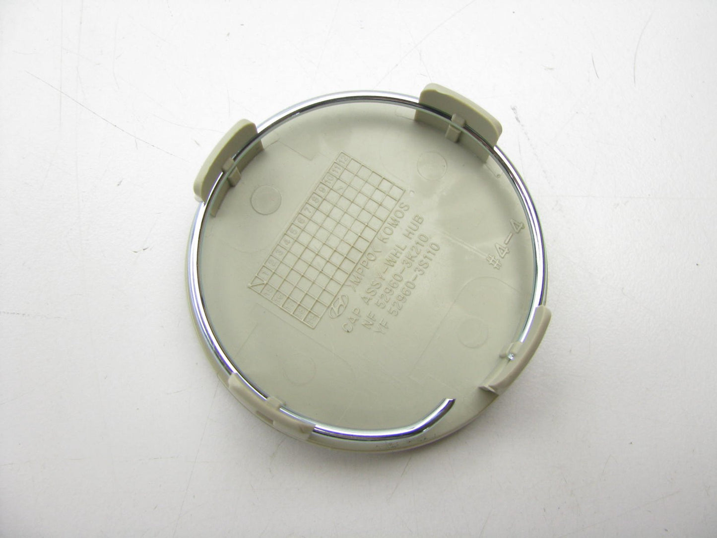 (1) New Genuine Alloy Wheel Center Cap For Hyundai 529603S110
