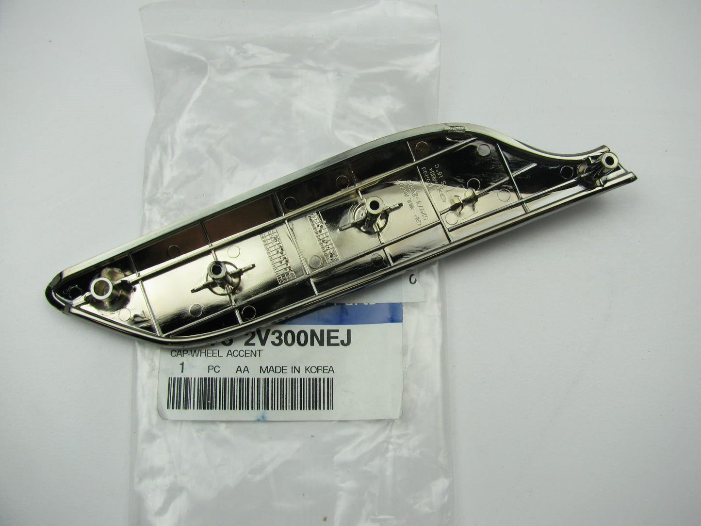 New OEM Wheel Cap Chrome Trim For 13-15 Hyundai Veloster 529732V300NEJ