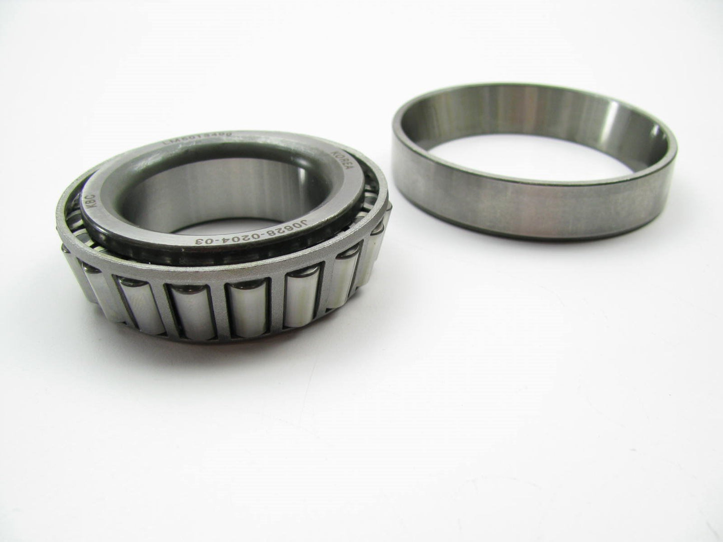 NEW - OEM GENUINE Rear Differential Carrier Bearing For 2001-06 Hyundai Santa Fe