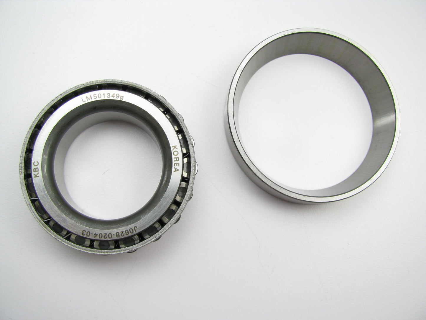 NEW - OEM GENUINE Rear Differential Carrier Bearing For 2001-06 Hyundai Santa Fe