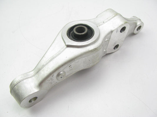 NEW 545803K010 Front Left Lower Control Arm Connector For 08-10 Hyundai Sonata