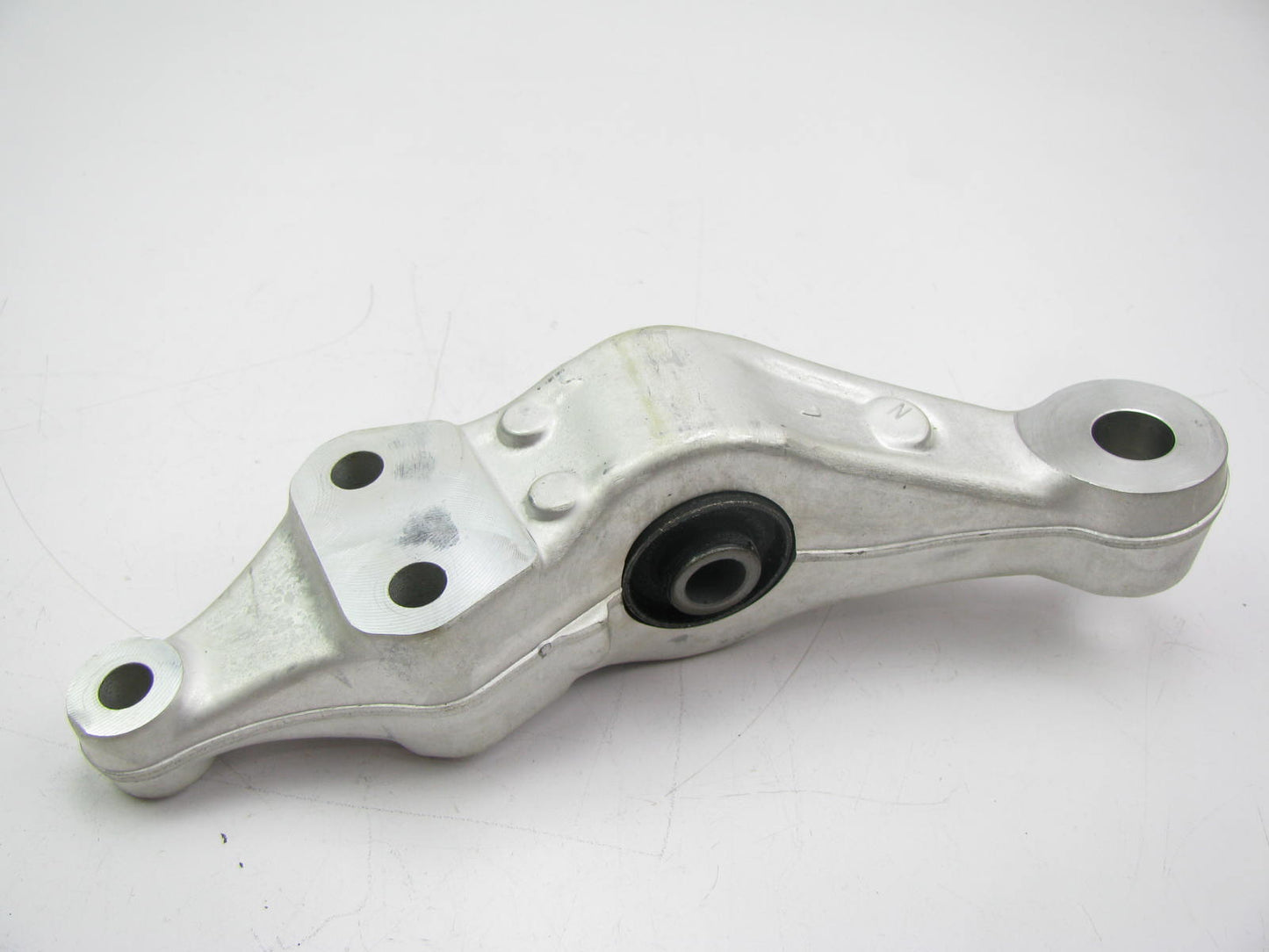 NEW 545803K010 Front Left Lower Control Arm Connector For 08-10 Hyundai Sonata