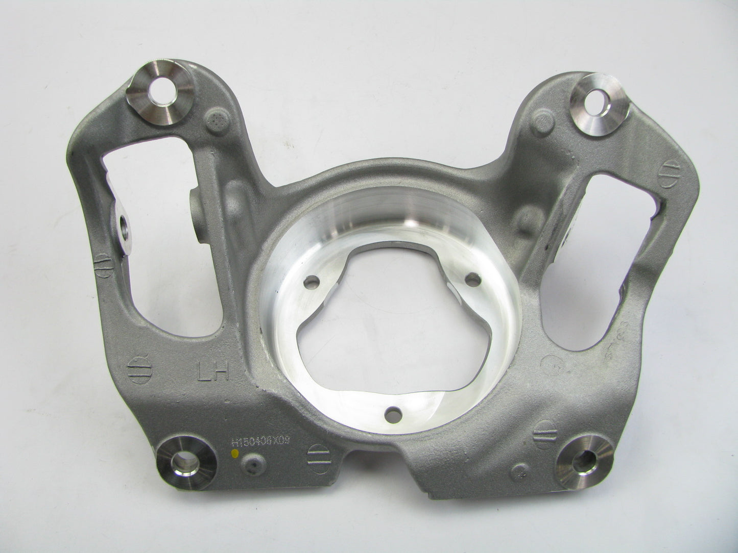 NEW GENUINE Left Shock Absorber Mounting Bracket OEM For Hyundai 546313T050