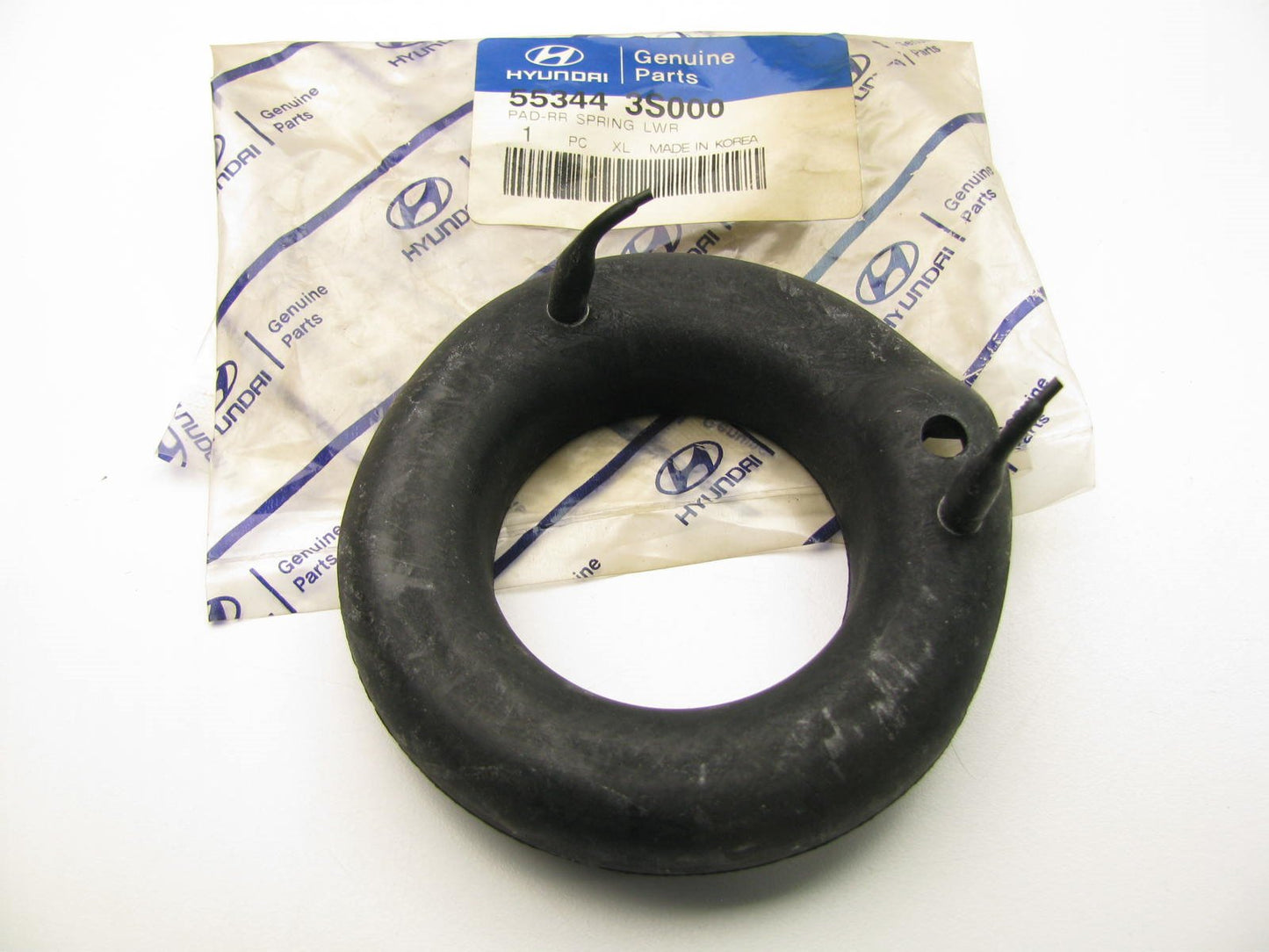 New Genuine REAR LOWER Coil Spring Insulator Pad OEM For Hyundai 553443S000