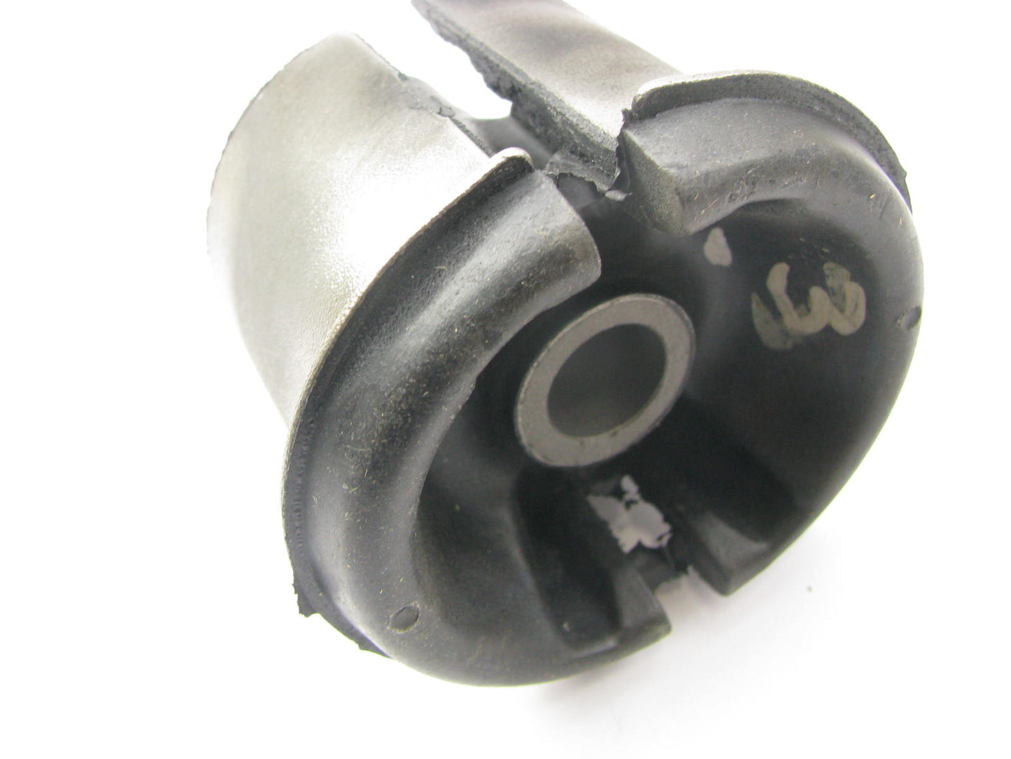 NEW - OEM 5545639000 Rear Crossmember Rear Bushing For 2005-2009 Hyundai Tucson