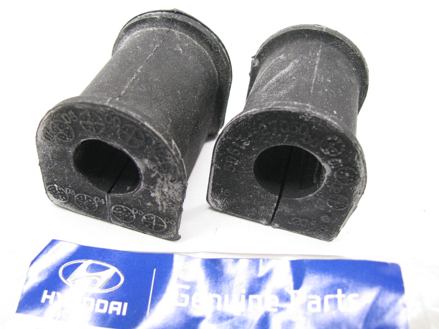 (2) NEW - OEM 5551327050 Rear Stabilizer Sway Bar Bushing For 1997-2001 Tiburon