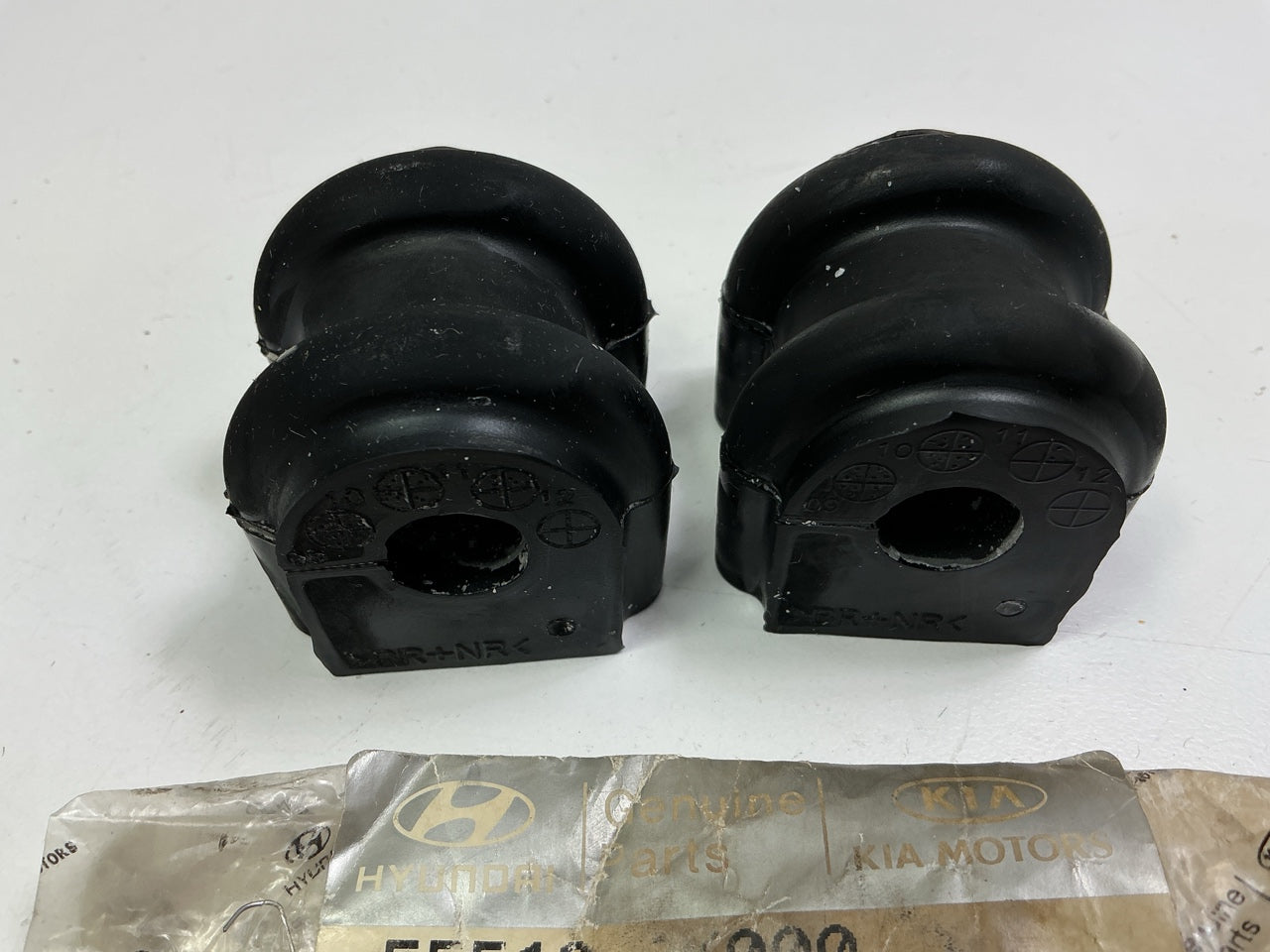 (2) Rear Sway Bar Stabilizer Bar Bushing OEM For 06-08 Hyundai Sonata 555133K000