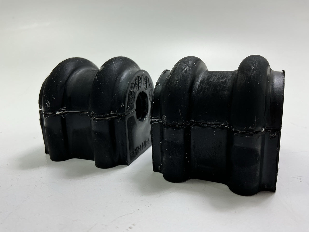 (2) Rear Sway Bar Stabilizer Bar Bushing OEM For 06-08 Hyundai Sonata 555133K000