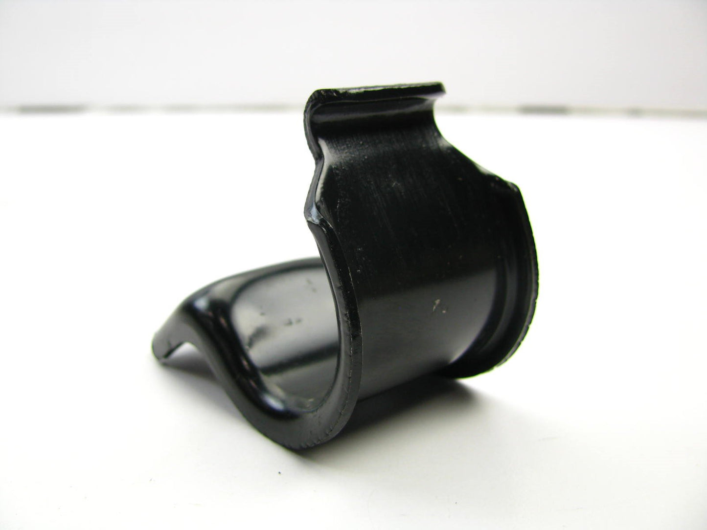 NEW GENUINE REAR Suspension Stabilizer Bar Bracket OEM For 2001 XG300 5557539000
