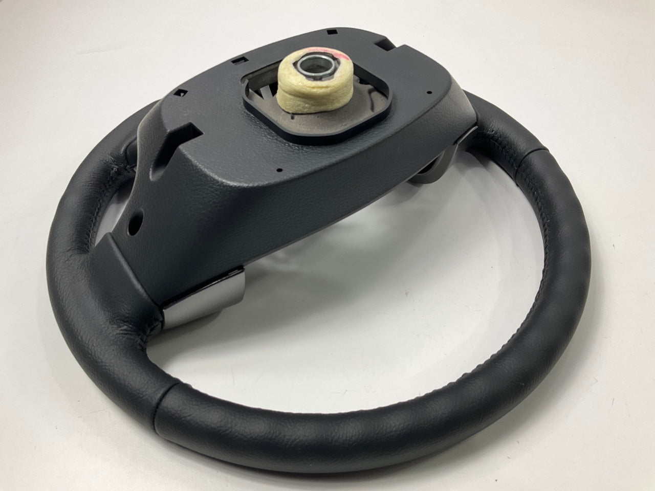 NEW Leather Steering Wheel W/ Audio Control OEM For 06-12 Veracruz 561003J300WK