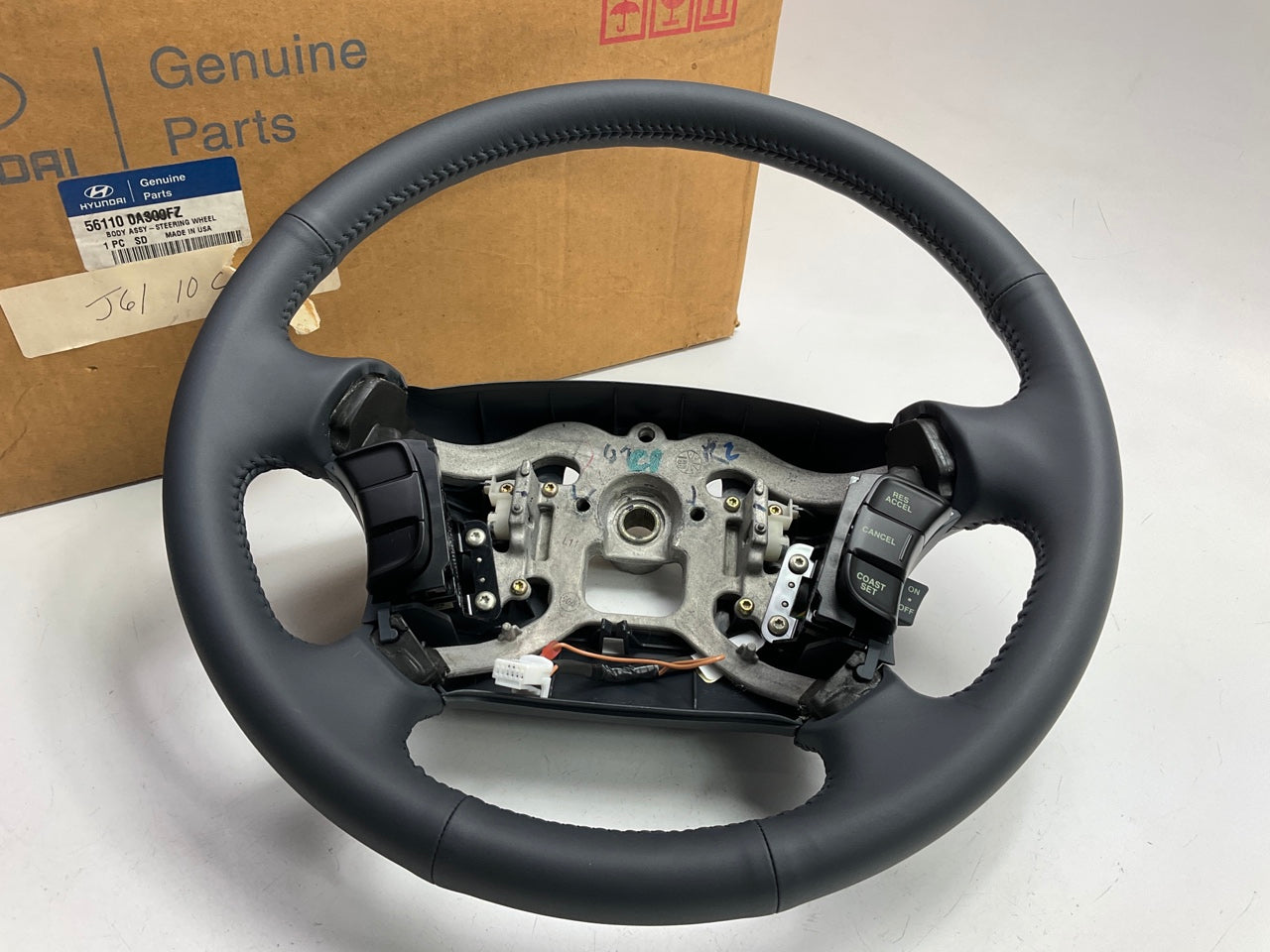 NEW - OEM 561100A300FZ Gray Leather Steering Wheel For 2005-2007 Hyundai Sonata