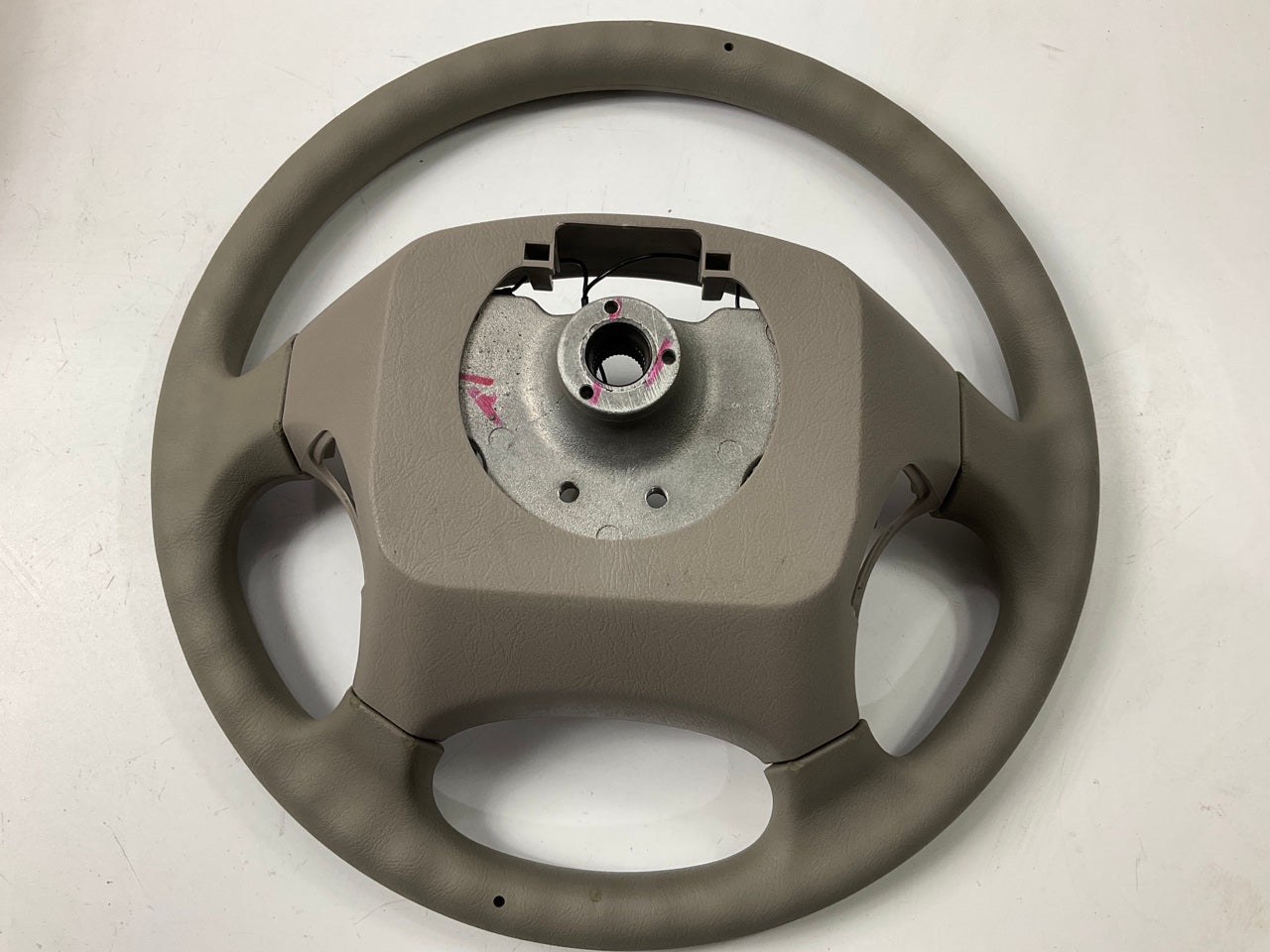 NEW Beige Steering Wheel Body OEM For 2005-2006 Hyundai Tucson 561102E530DD