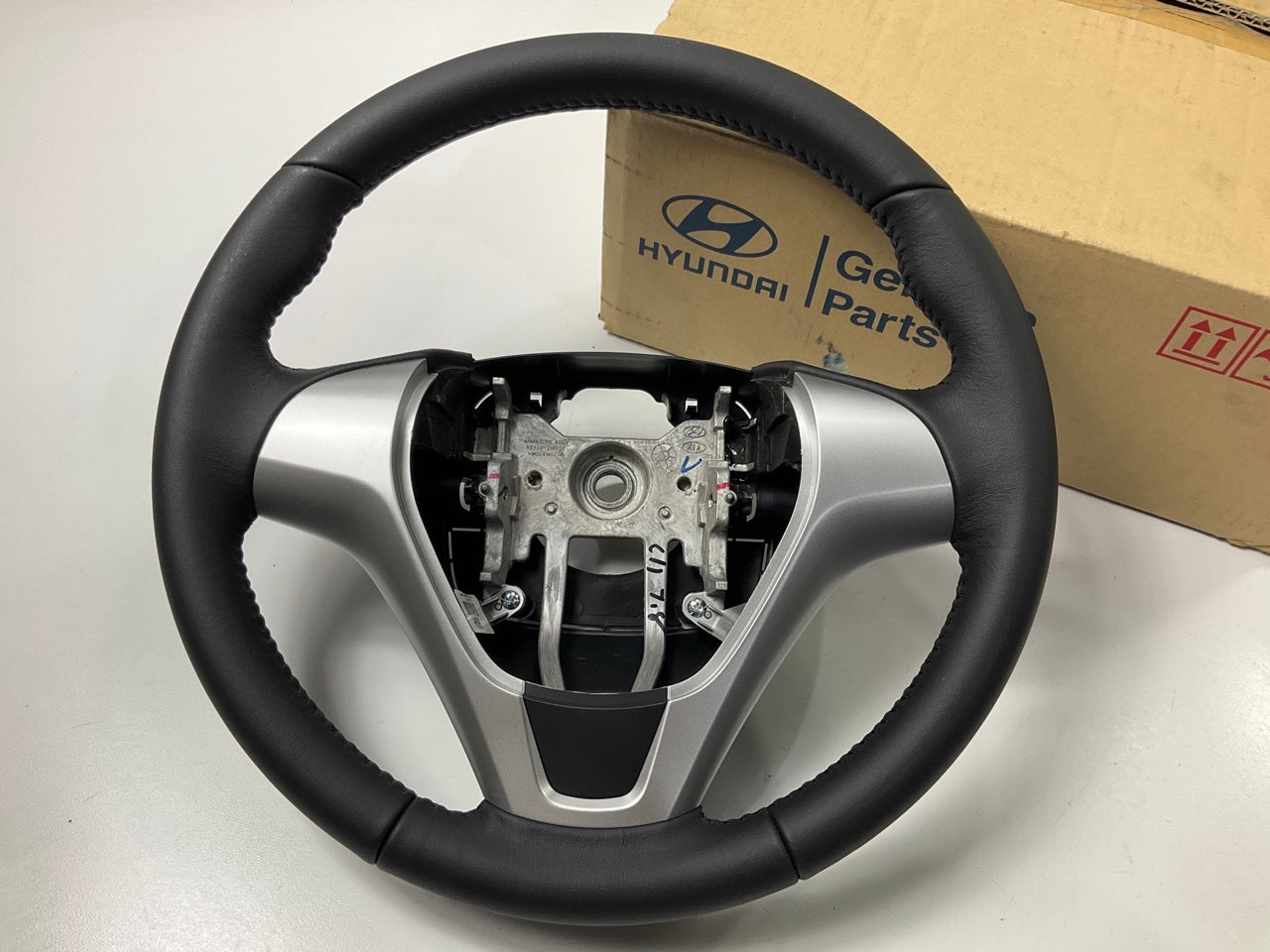 NEW Vinyl Steering Wheel OEM For 2009-2012 Genesis Coupe 561102M2009P