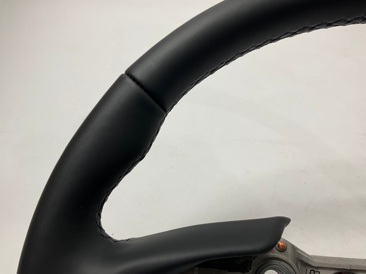 NEW - Leather & Heated Steering Wheel OEM For 2021-2023 Santa Fe 56111S1200VV2