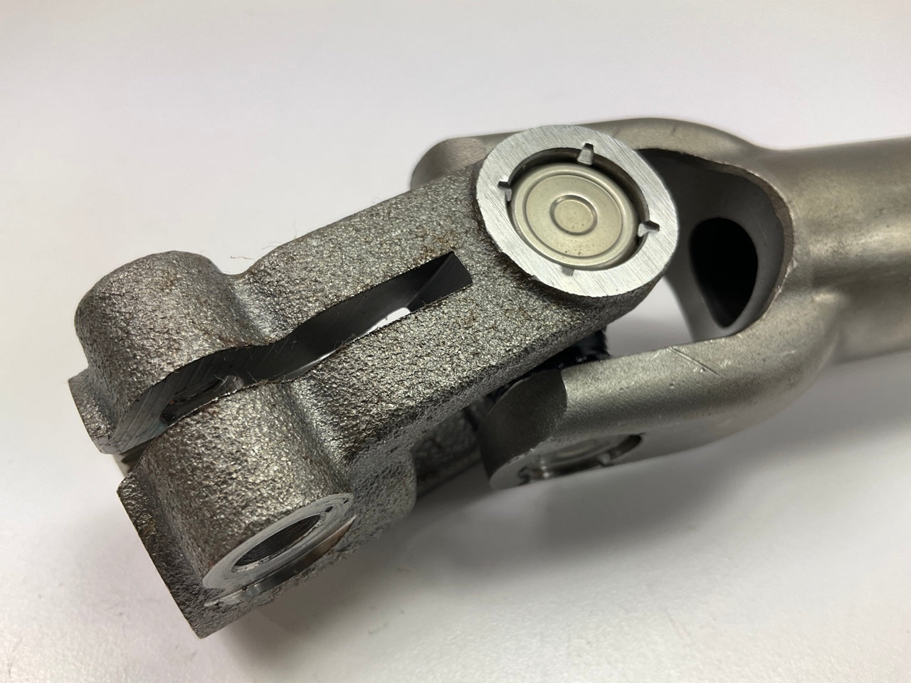 NEW Intermediate Steering Shaft Joint OEM For 19-21 Hyundai Veloster 56400J3000