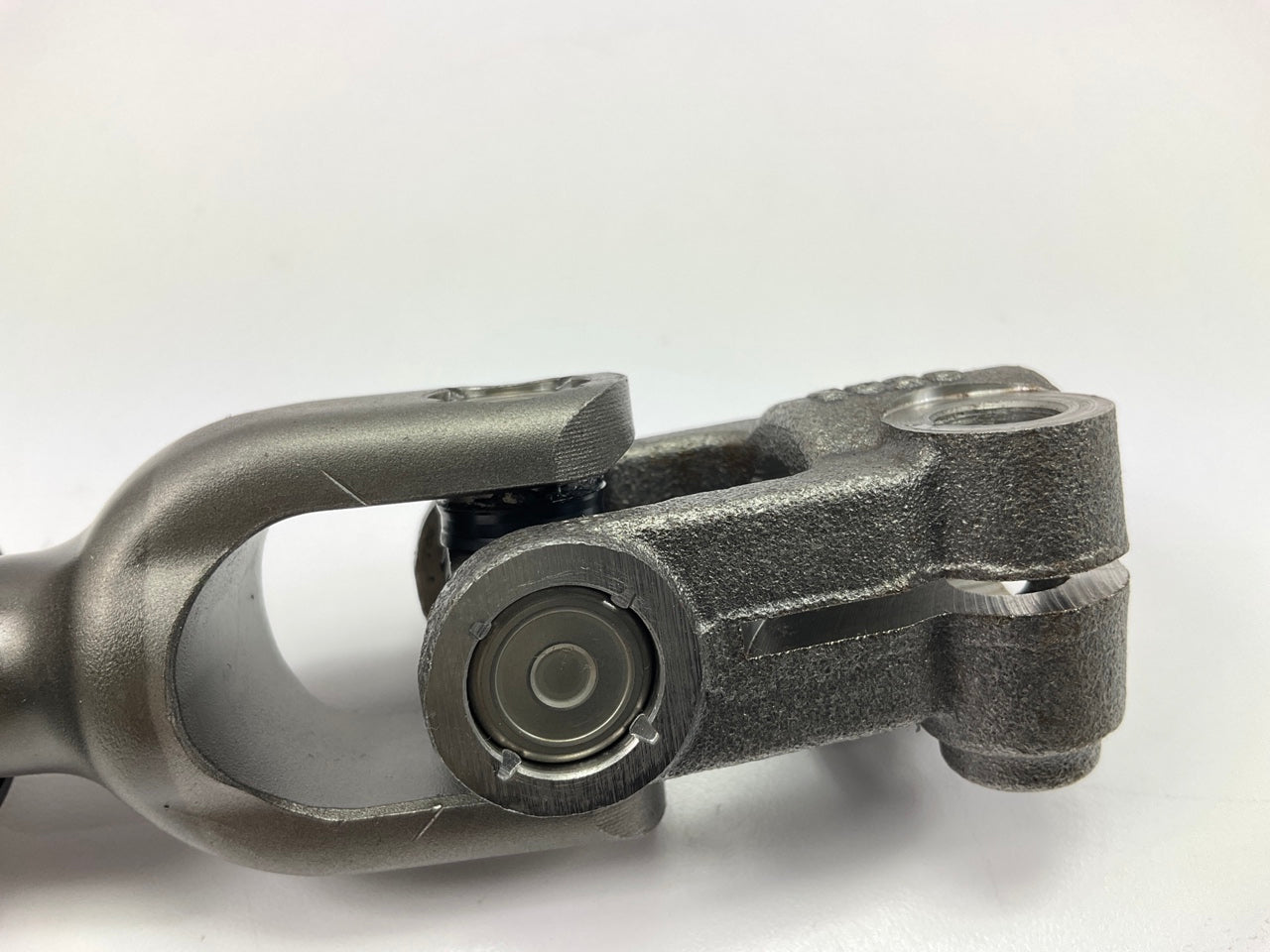 NEW Intermediate Steering Shaft Joint OEM For 19-21 Hyundai Veloster 56400J3000