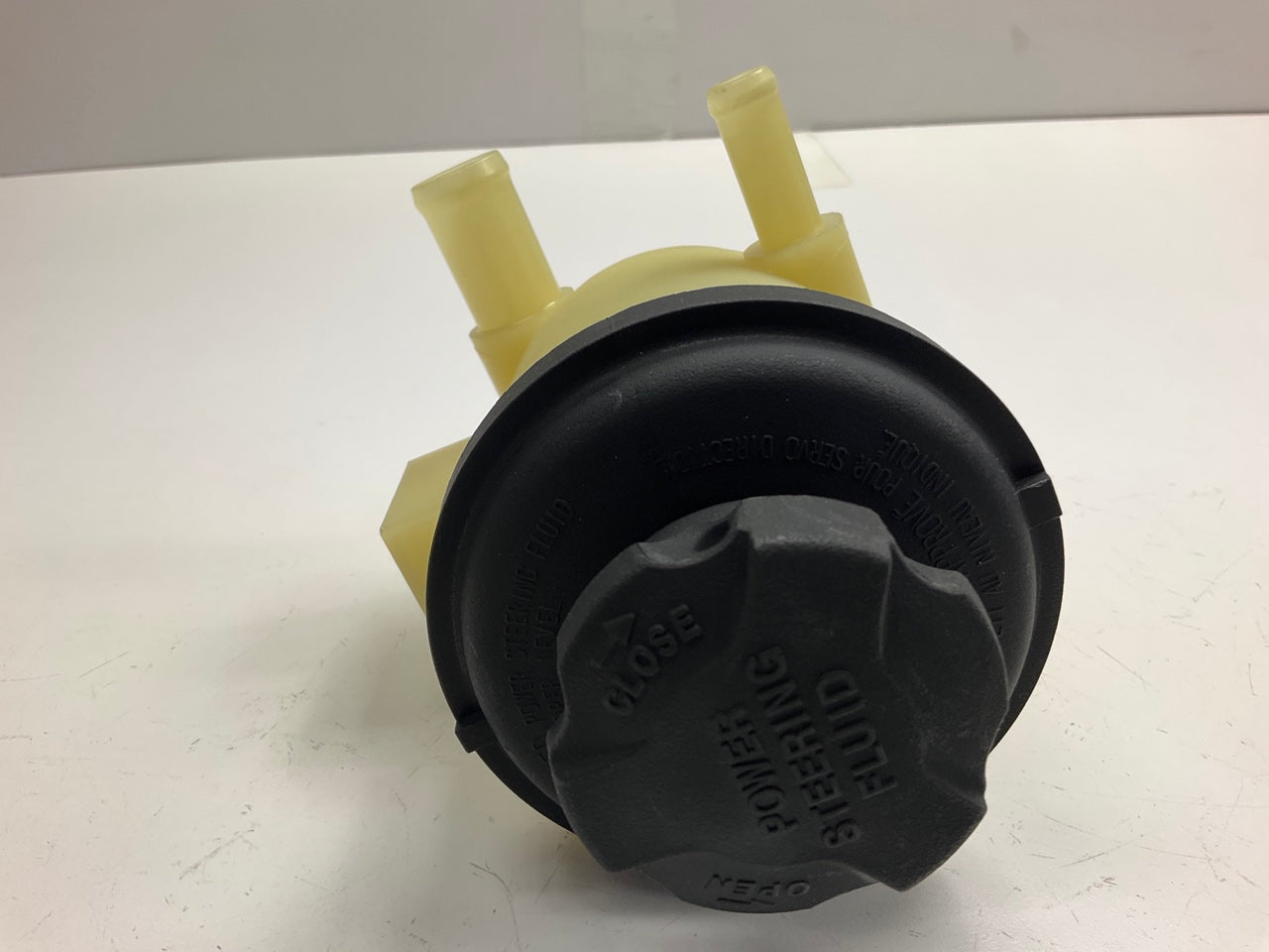 NEW Power Steering Reservoir Bottle Tank OEM For 2001-2006 Santa Fe 5717626500