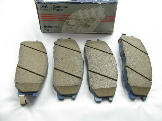 Genuine OEM Front Disc Brake Pads For 2001 XG300, 2002-2003 XG350  5810139A20