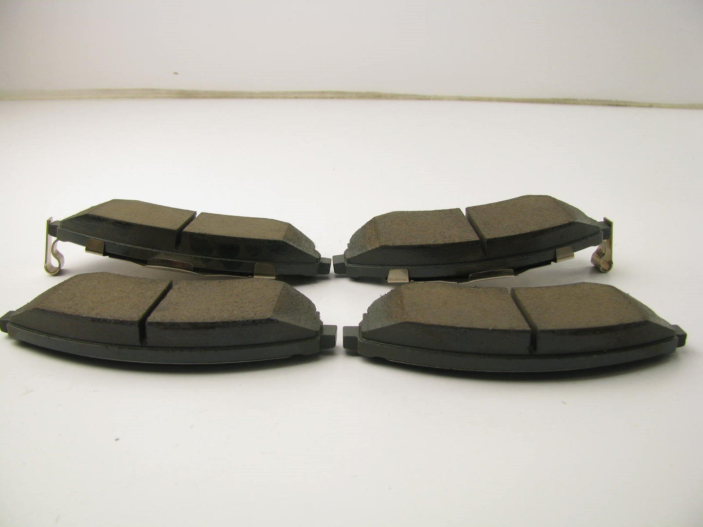 New Genuine Front Brake Pads OEM For 1999-2001 Hyundai Sonata 5810138A50